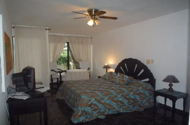 Hotel Playa Laguna Sosua room 1 large bed